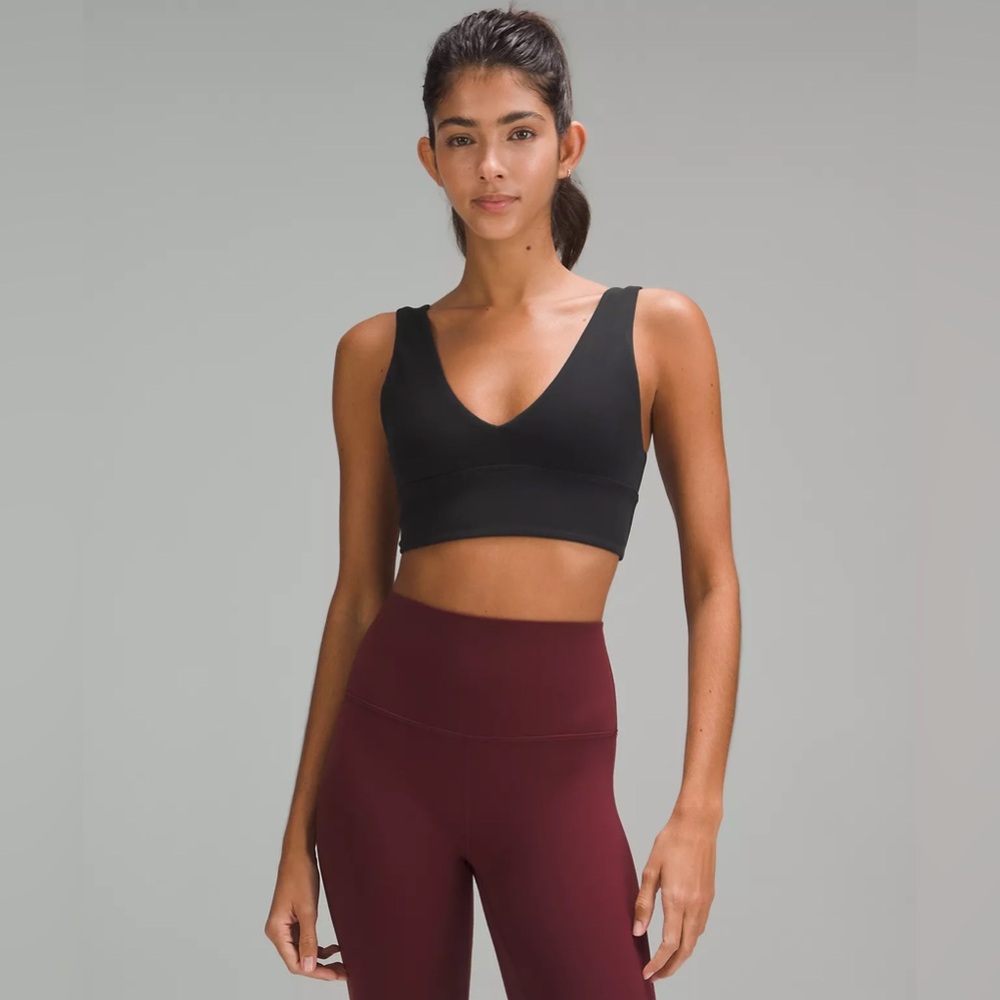 lululemon Align™ V-Neck Bra Size 4
Light Support, A/B Cup
